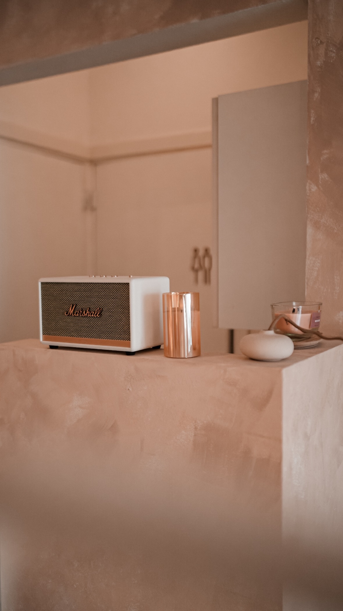 Studio — Marshall speaker